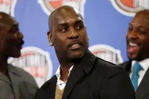 Gary Payton Calls Dwight Howard A "Fake Tough"