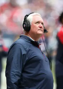 Wade Phillips Likes To Sit In The Nose Bleed Section